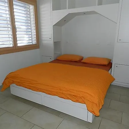 Apartment Sleeps 10 Wifi *